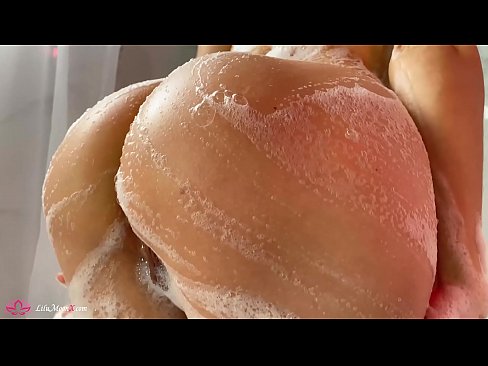 ❤️ Brunette masturboi pillua vibraattorilla intensiiviseen orgasmiin suihkussa Kaunis porno at us ❌